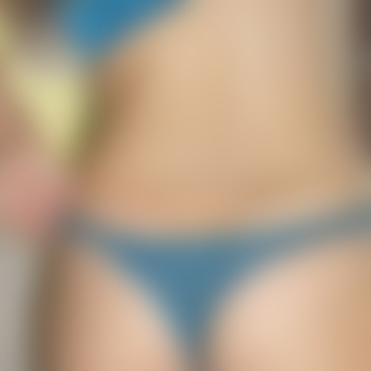 お仕事終わって帰って来たよ😮‍💨これからシャワー🚿浴びるところだよ☺️たまにはいいかな🤭何時もはフルバックのパンツなんだ