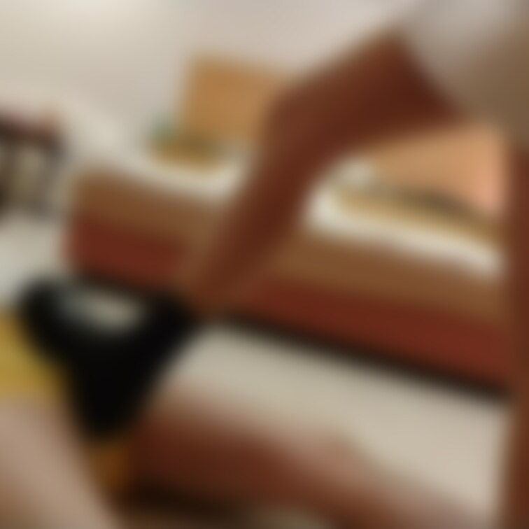 かほちゃん、普段仕事でよく履いているというショートブーツで足コ、電気アンマ責め（6分14秒）