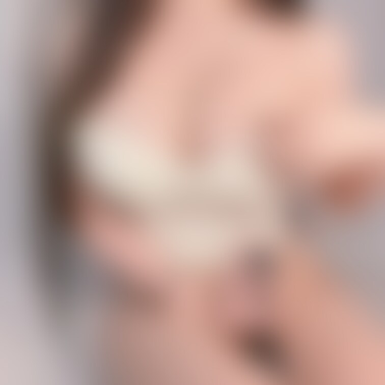 チクニーした後のおパンツ...♡♡

おっぱいが大きくて、机でペン使って書いてると
高頻度でペンの上が乳首にあたる