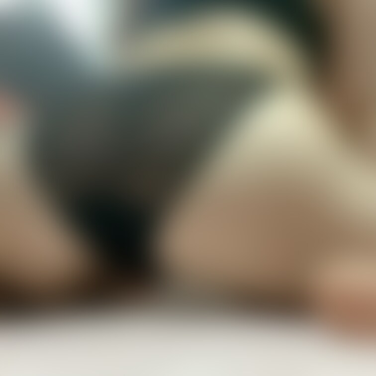 🥺おしりすけすけなショーツ💕
前側も面積少ない…♥️


