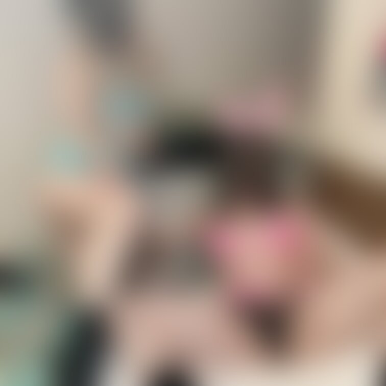 蛍光ダブルバニー②
ベッドでブーツってえちよね💕