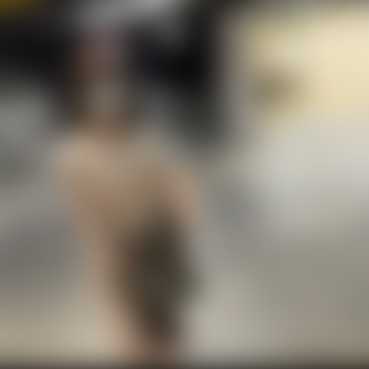 一緒にお散歩したい？
複数も露出もなんでも言う通りこなす後輩😊