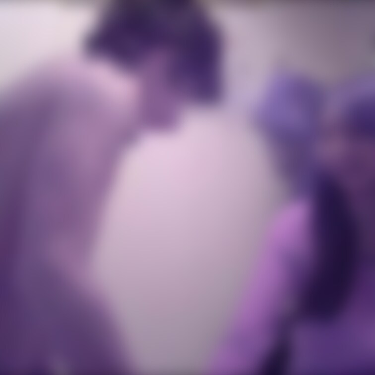ギャル様に責めていただきました…。
足が美脚すぎます…。