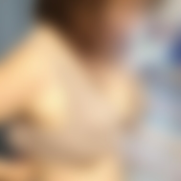 お仕事終わって帰宅したところです😮‍💨お風呂🛀の前に撮りました🫣もも🍑の身体はどう❓誰かバックから突いてくれる❓
