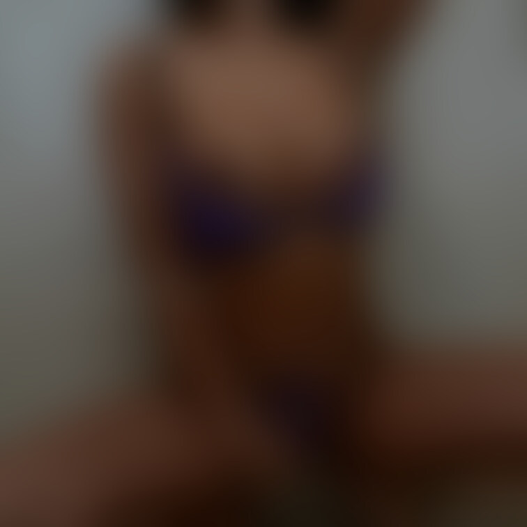 おはよん💜
さちのデカ尻でお顔の上に乗ってもいい?🍑💕