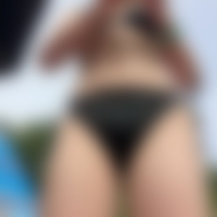 水着適当に！
下からぽろ♡