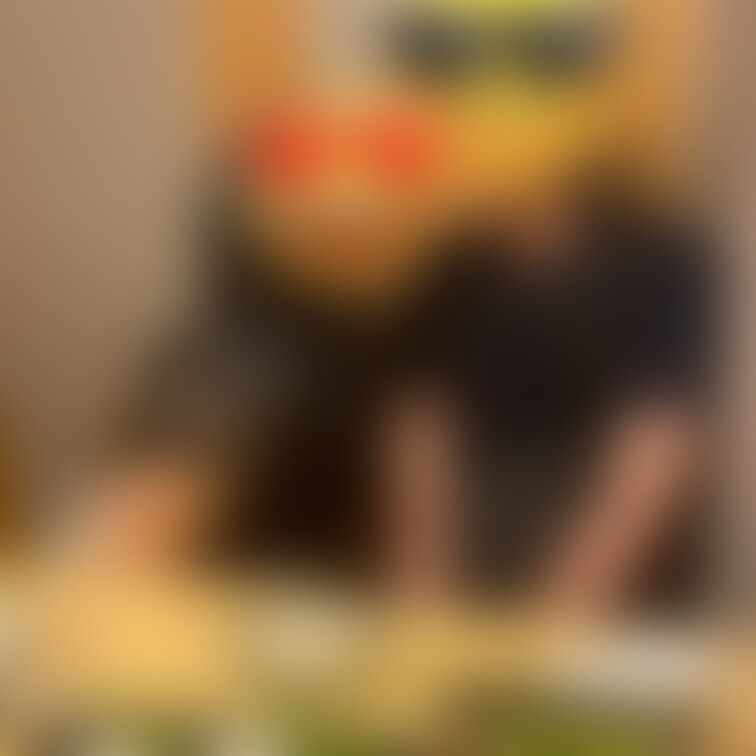 【顔合わせ報告】
顔合わせのはずが盛り上がりNTRに発展。
旦那が〆のラーメンを食べに行っている間にフェラしたりクン