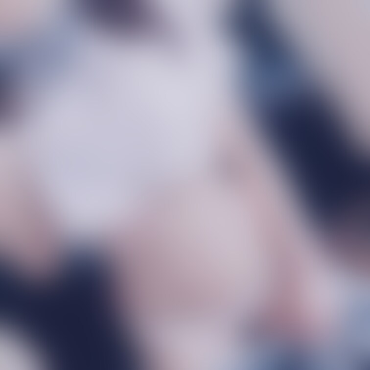 普段はおとなしめなのに、実は制服の下はこんなの履いてるえっちな女の子