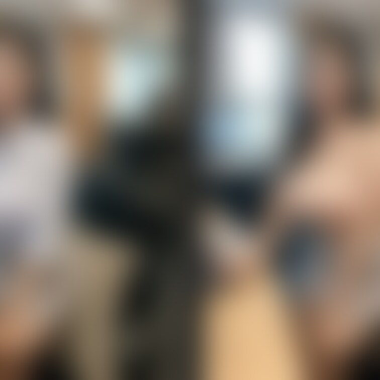 着衣と脱衣の並べた画像です    画像№1528
