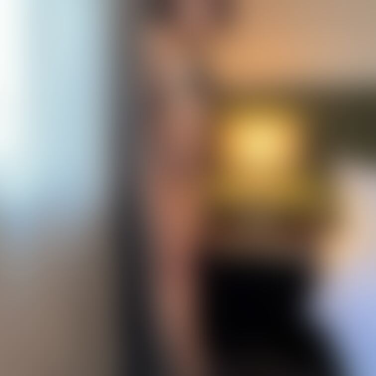 セクシーなぁ、、ランジェリーを、、、
着けてた方が、、エロイでしょ。。。