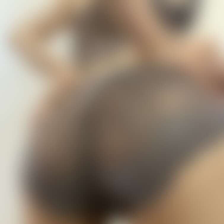 ケツ好きヤツいる？
寝かせて顔面に押し当てて息できなくなってもがくヤツやりたい😤
今、欲求不満すぎんのよ🤣
@ka