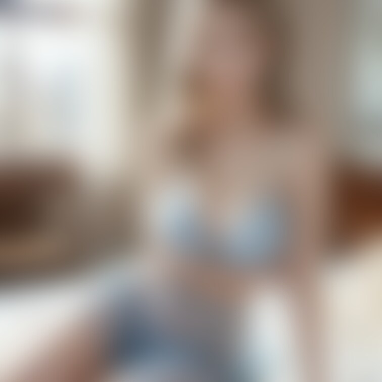 キツ目のメイクだけど、銀華ちゃんは美人さんです。
