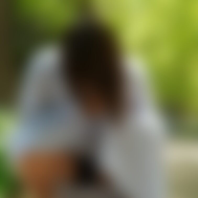 今日で5月も半分が終わります。
段々と暖かくなってきて夏の足音が近づいてきていますね。
ころんは朝は眠そうですが