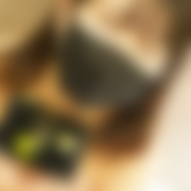 今日はホワイトデーですね。
みなさんはバレンタインデーに何かもらったら
何かお返しはしますか?
ころんはバ