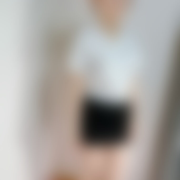 セクシー女教師
★600本以上のハメ撮り動画を投稿済です★
こちらはプラン内でハメ撮り個人撮影している素人の女の子！