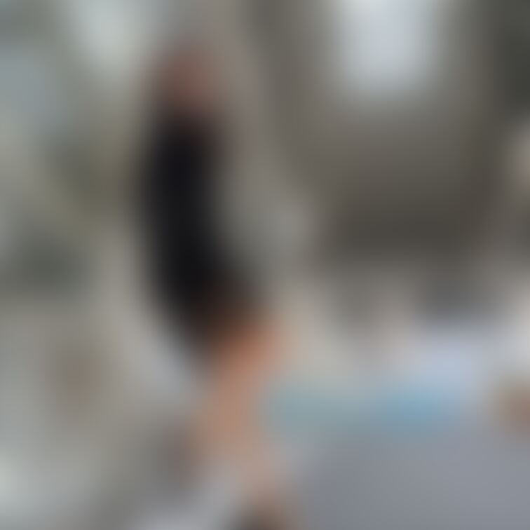 過去の削除写真の再投稿です。(2023年4 月投稿)
駅ビルで・・・①