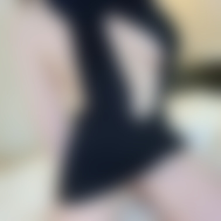 見えそうで見えない感じ…好きですか🌷よかったらコメントくれると嬉しいです♪