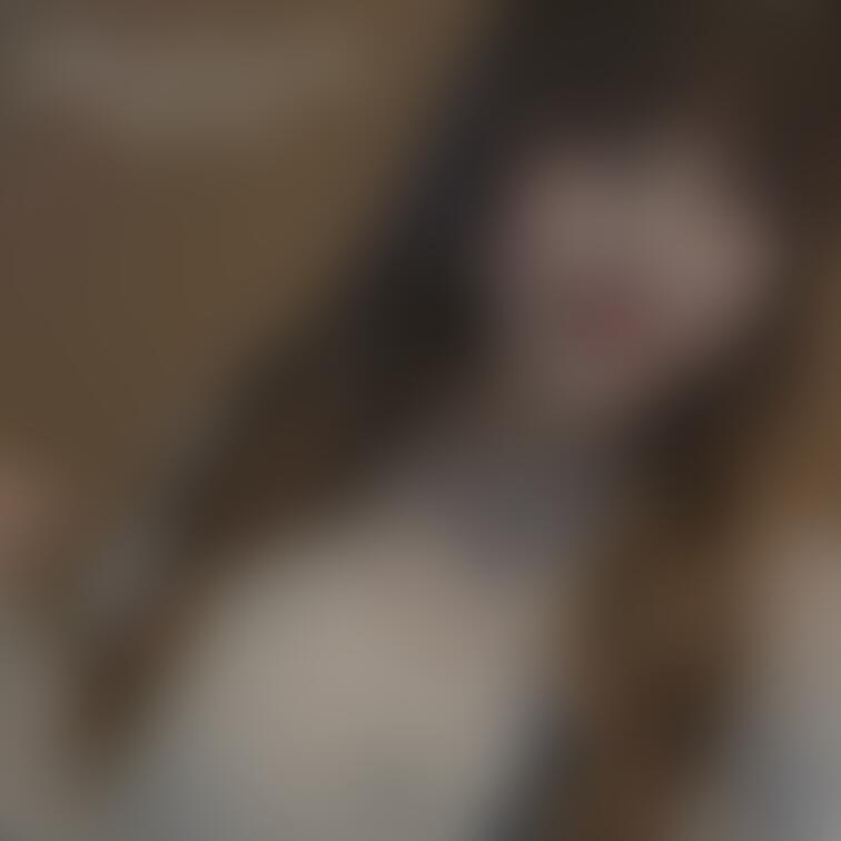 〈 👑スペシャルプラン限定👑 〉
自撮りっ!!
服の中は…🤫💕