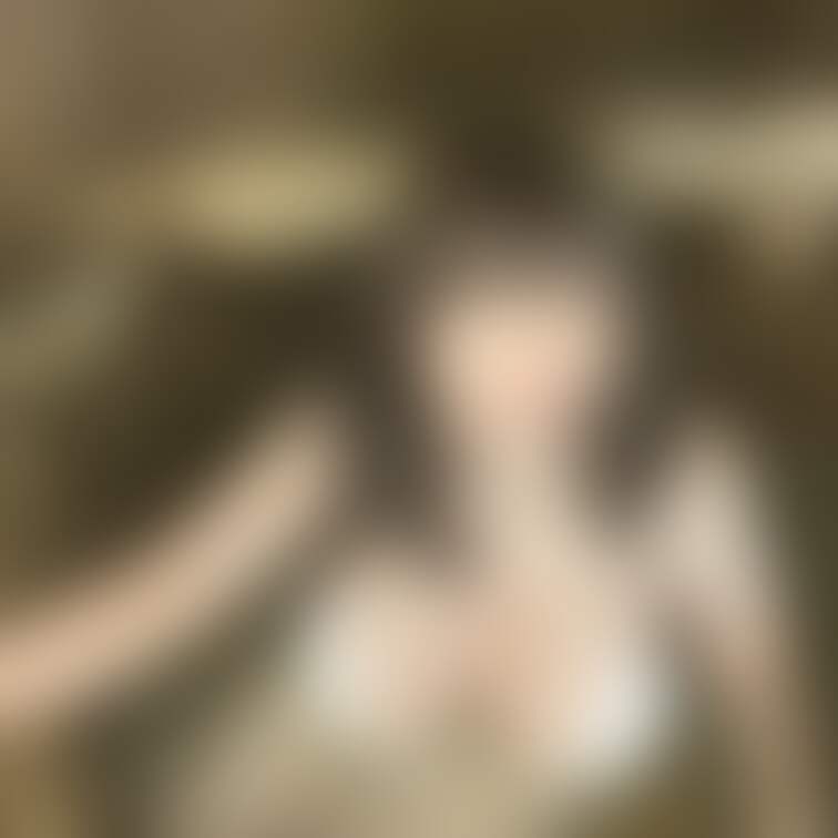 「深夜の露天風呂…白いビキニ水着姿から徐々に…」

オリジナル画質
四枚目は乳輪が…

※初公開日から一か月経