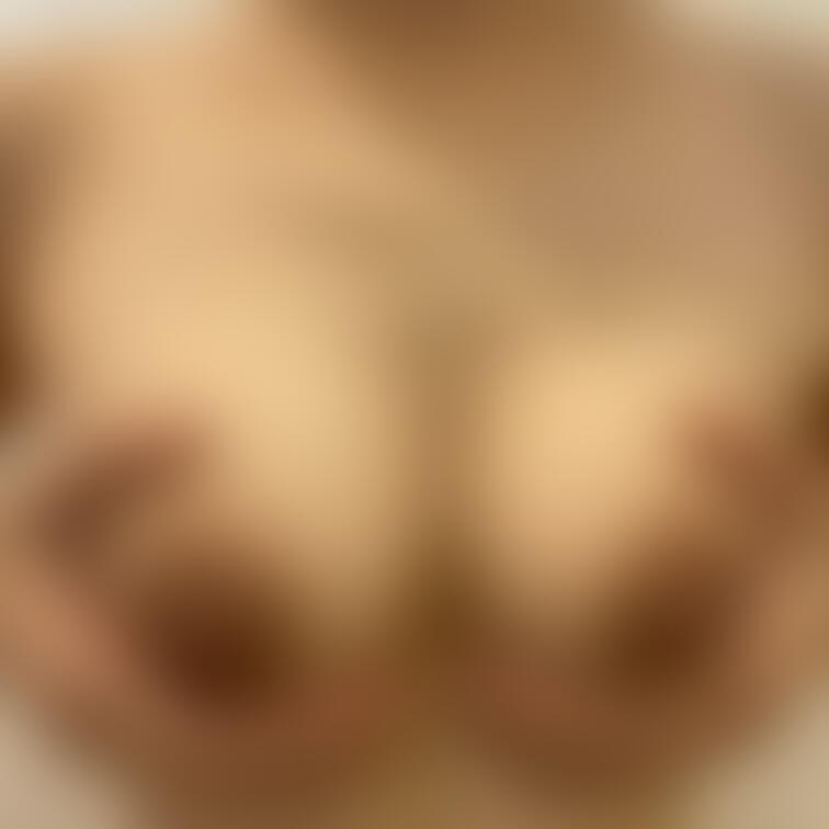 昨日の続き💦
乳首をコリコリこすって欲しい🤣
土下座させながらやらせるのが好きだわ（笑）