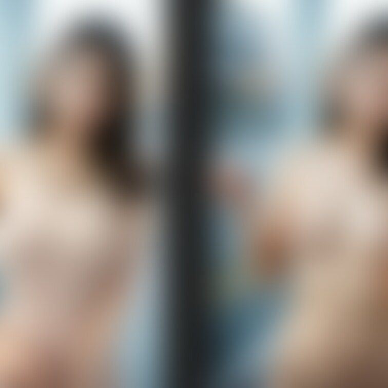 着衣と脱衣を並べた画像です。画像№61