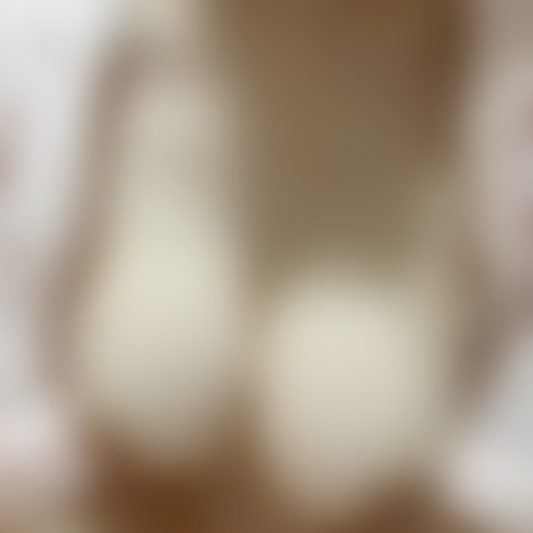 ツイッターにもあげた写真の乳首スタンプなしと、おっぱいドアップ❣️

お風呂上がりは毎日ストレッチしてます(*´∀`