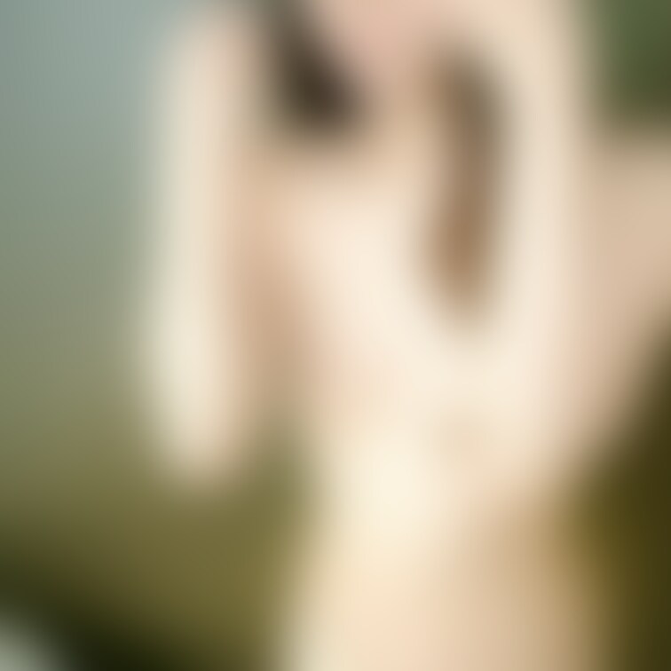 本日発売の美女プレミアムの未収録シーンの写真です！！！
