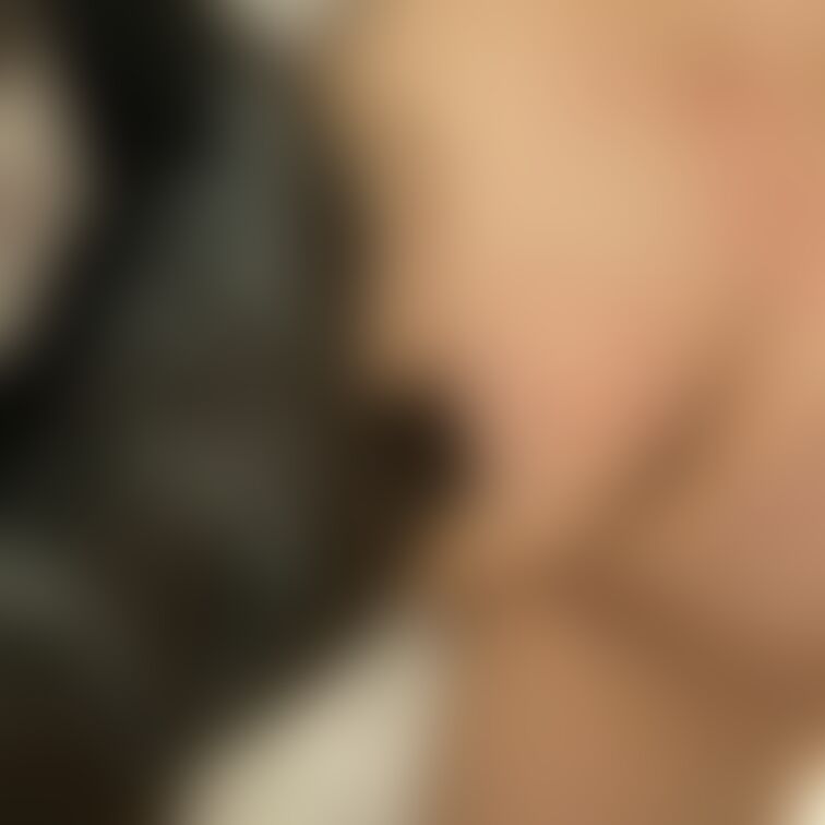 跡がつくまで踏んであげる🖤
