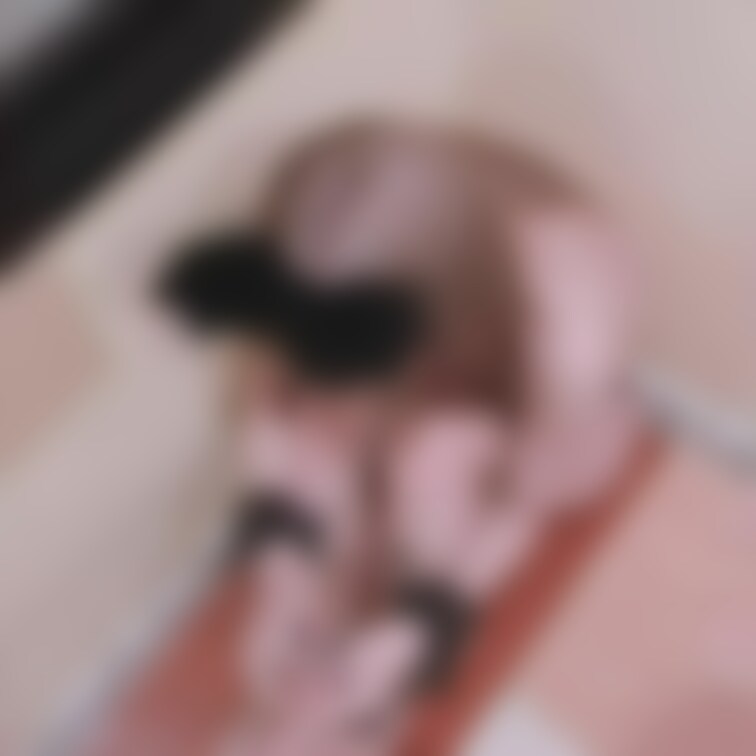 💜角っちょに追い込まれてるめあちゃん💜

角っちょに追い込まれ、
リードを握られ、
蹴られるめあちゃんです。