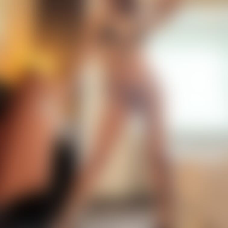 なかなか、、エロいでしょ、、、
この、、ランジェリー。。。
