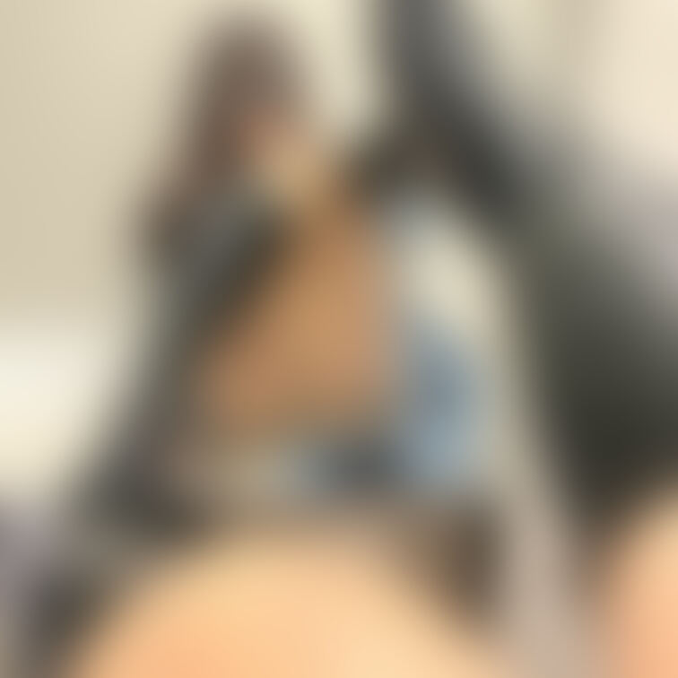 こんばんは！
今日は久しぶりに、少しだけ自撮りを…。

気持ちが落ち着いたからかな💦美容院にも行けてないんだけど、