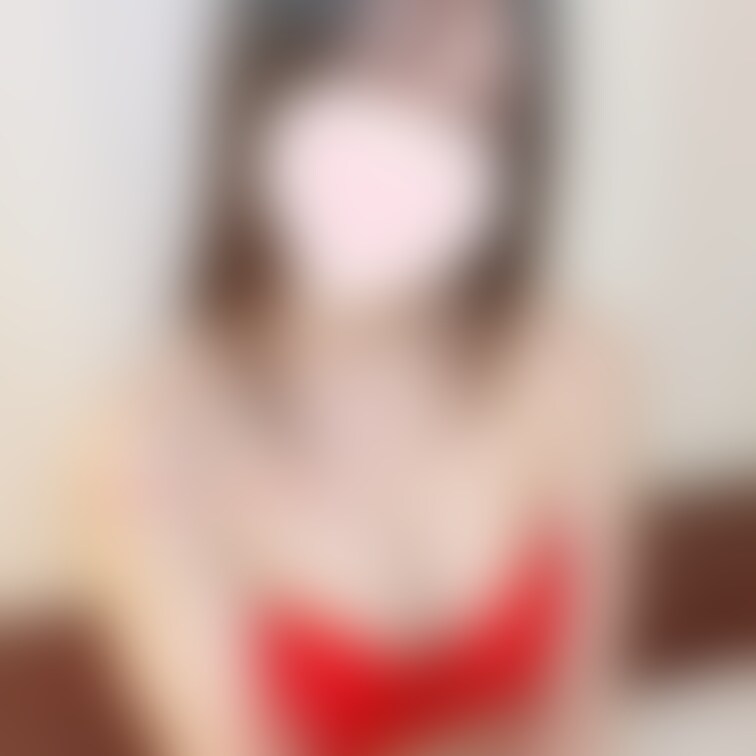 新年なので赤ビキニ👙