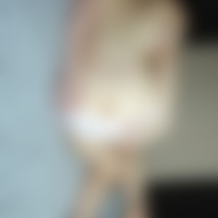 足裏が見える画像です。ちょっと時間がなかったので1枚だけ。明日、手持ちの画像はFlickrのほうにぜんぶ載せます。お楽し