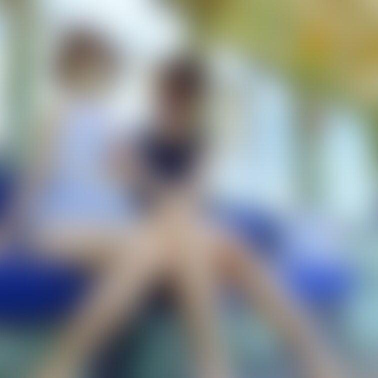 とある公園内の電車で露出オ〇ニーしたときの写真です😳載せ忘れ🙏💦

2人揃って気持ちよくなってます🥰

動画はコ