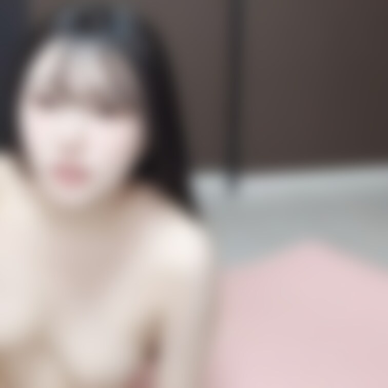 裸で足パカ運動をしてみました〜🫣

めちゃくちゃお股がスースーした💦

