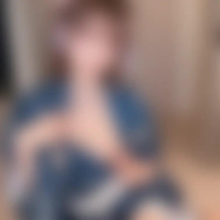 ゆっくり襟をひらいて…こんなふうに見せたら、ドキッとしてくれますか？浴衣だからこそのえっちな感じ、楽しんでいただけたら嬉