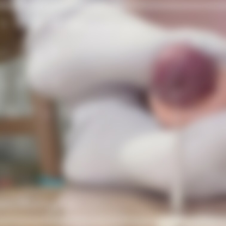 脚コキ×オナホ×RuinedOrgasm×連続射精
（別アングル）

ルーズに挟まれて自分で腰振って、最後は私の脚