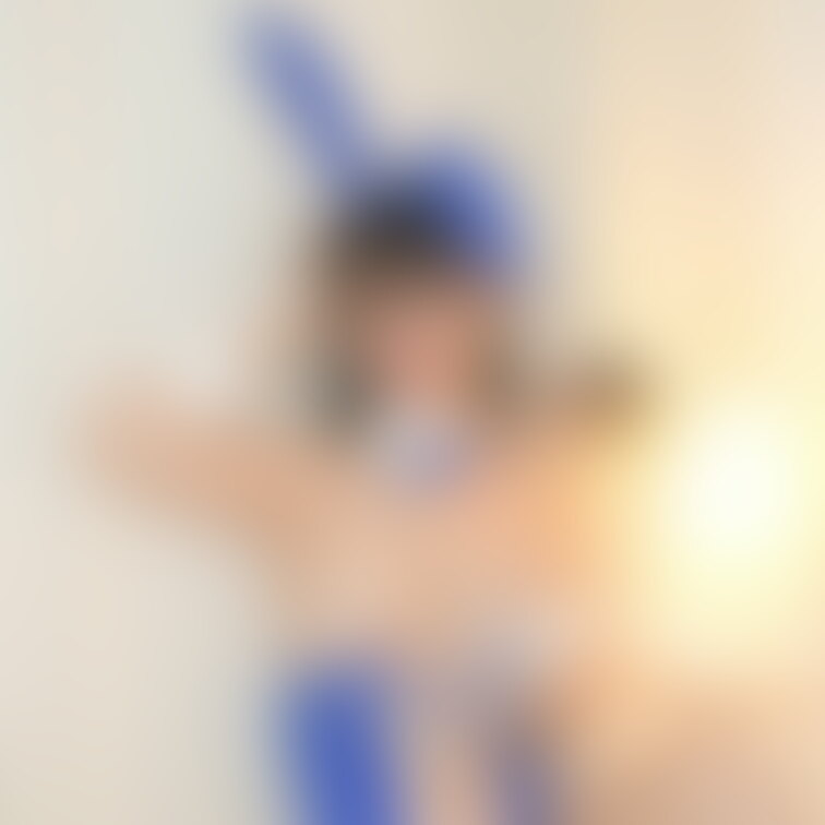 すーぐおっぱい見えちゃうんだから😠
