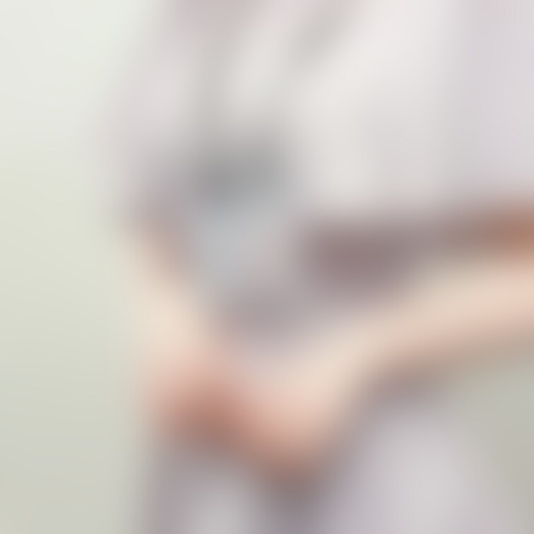 普段はマジメに働くかほさんです😙

全部脱いで欲しい方はコメントください🤍