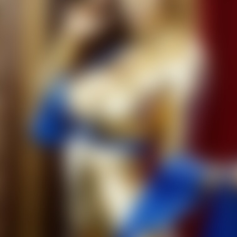 ベリーダンス金粉美女 / Golden bodypainted bellydancer (part 1)