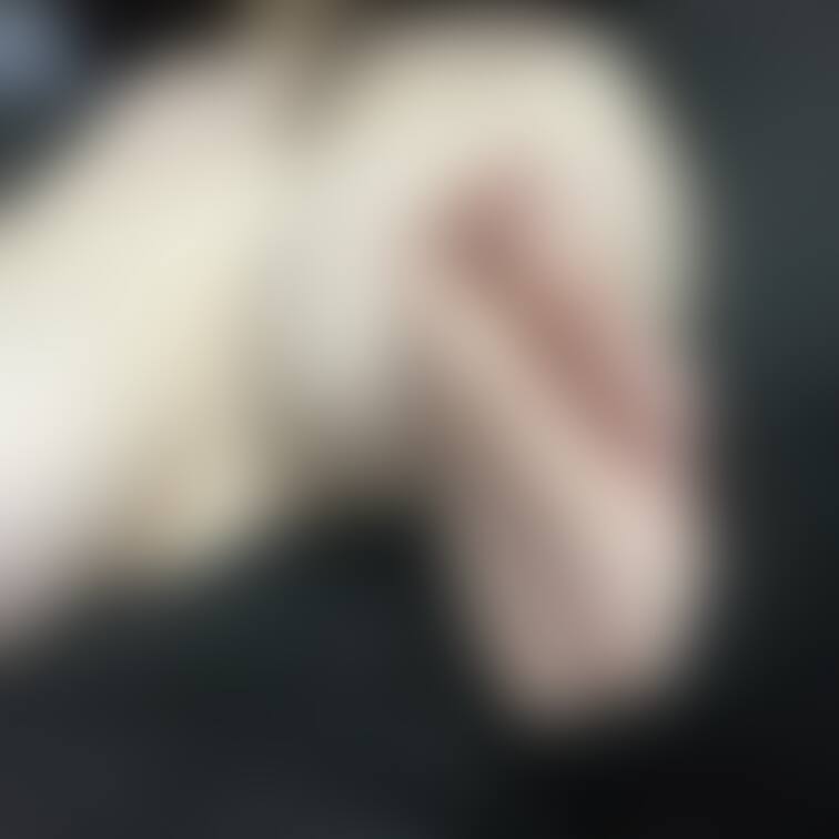 彼女がネットに載せる為に撮らせてくれた画像たちです！
他人のおかずになる為だけに撮ってる写真えろすぎる😭
使ってくだ