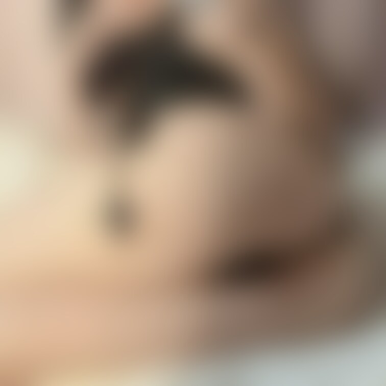 やっほーいもこだよ🥰
今回はプラン限定の写真ですっ❣️
普通にSNS用にカッコつけて撮ったのに🤍が出ちゃってた😂
