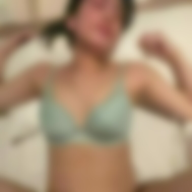 水色ブラちゃんとの正常位公開！

気持ちよさそうなイキ顔が最高です！！

乳頭ビンビンですよ！