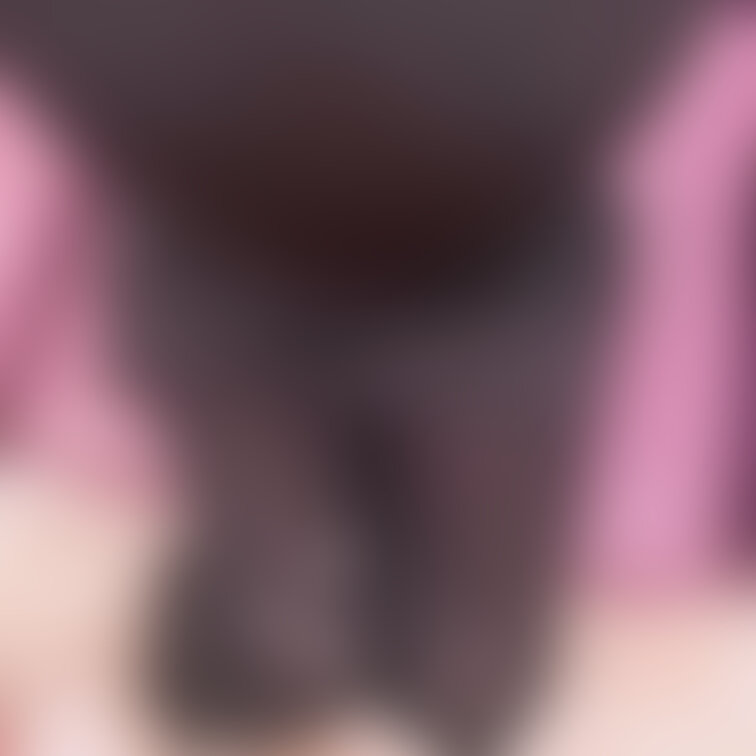 精液と一緒に撮った写真セットだよ🤭
興奮するかな？
溜めてから抜いてあげると凄い量でびっくりしちゃう😍
もちろん最