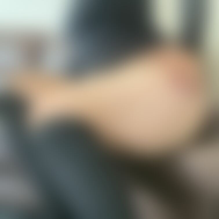 巨乳で巨尻なエロ漫画ボディ ブーツフェチさんもいらっしゃい