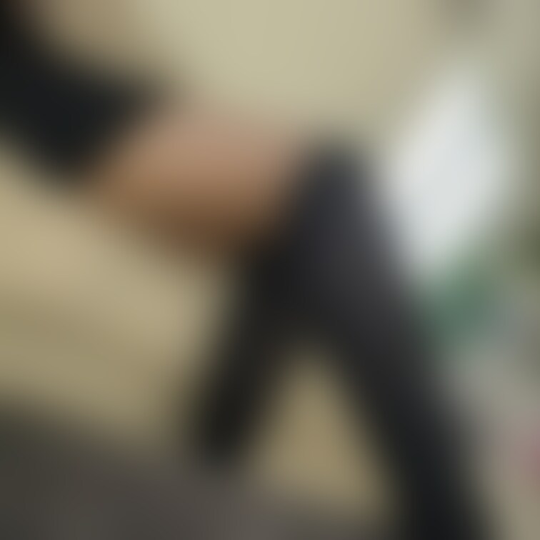 M男を踏む地雷系女子