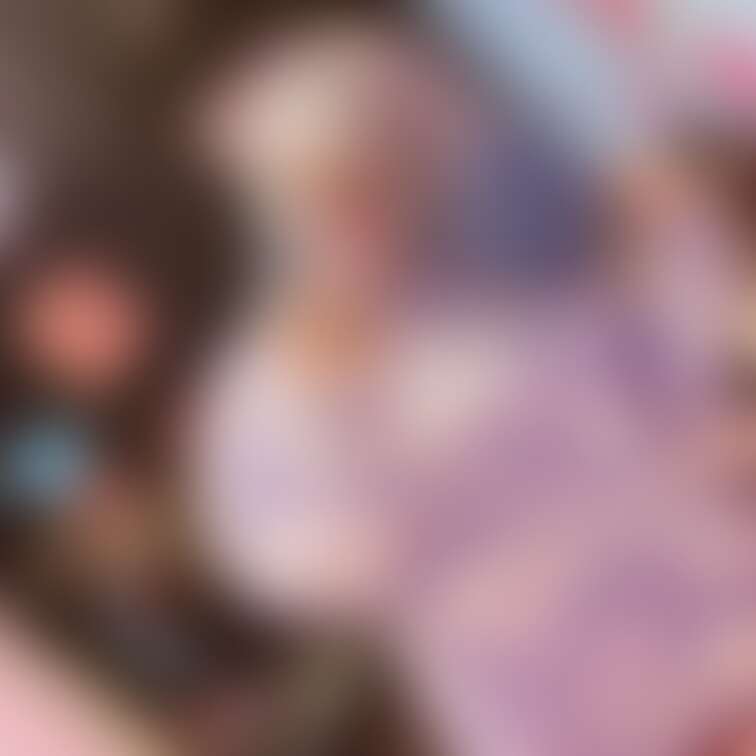 3月美容院𝐃𝐚𝐲💇‍♀️✨️
ネイルに揃えてホワイトデーにちなんだ色にして頂きました✨️
美容院使用のムラシャンでも