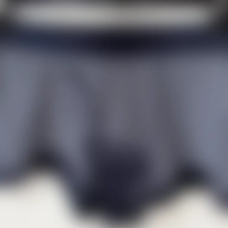 おにいさんパンツにおもらししちゃった時の写真📸
おしっこで濡れちゃったとこがくっきり🫣