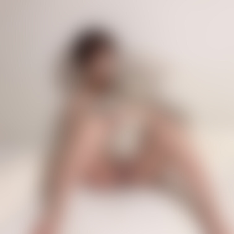 やっぱり自然とお股に手が伸びる🥺