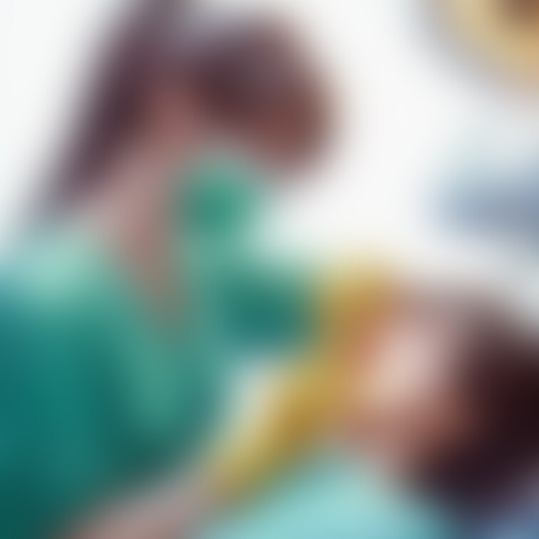 痛いかな？もう少しで終わるから頑張ろうね